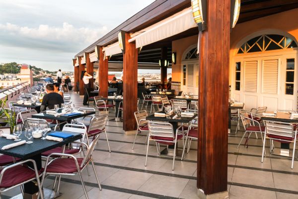 Cost of Commercial Deck Construction in Petaluma