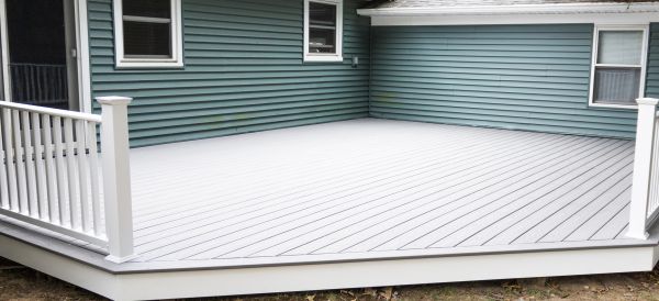 Cost of Vinyl Decking Installation in Petaluma